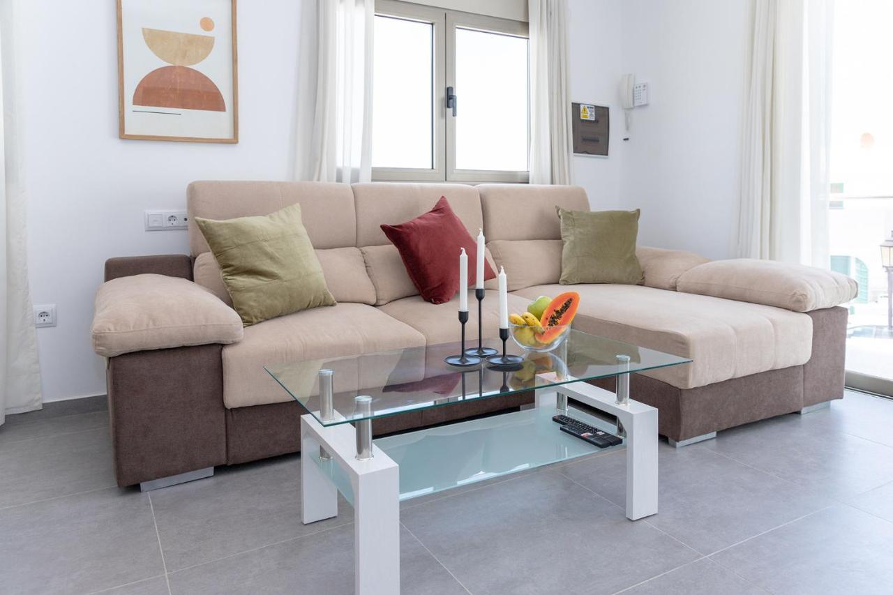 Apartment Holiday 2 Beachfront Corralejo By Holidays Home Exteriör bild