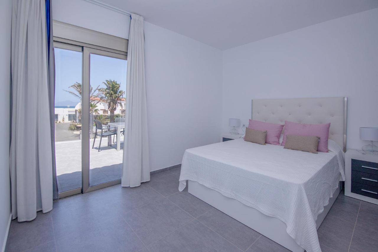 Apartment Holiday 2 Beachfront Corralejo By Holidays Home Exteriör bild