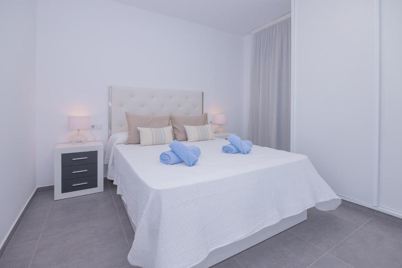 Apartment Holiday 2 Beachfront Corralejo By Holidays Home Exteriör bild