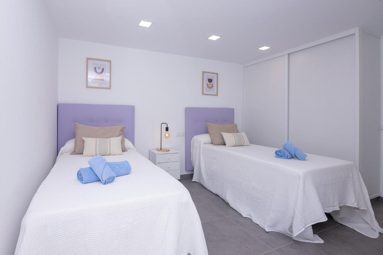 Apartment Holiday 2 Beachfront Corralejo By Holidays Home Exteriör bild